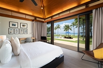 Room with seaview